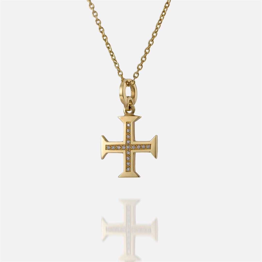 Fio com cruz em ouro amarelo e diamantes | Boa esperança