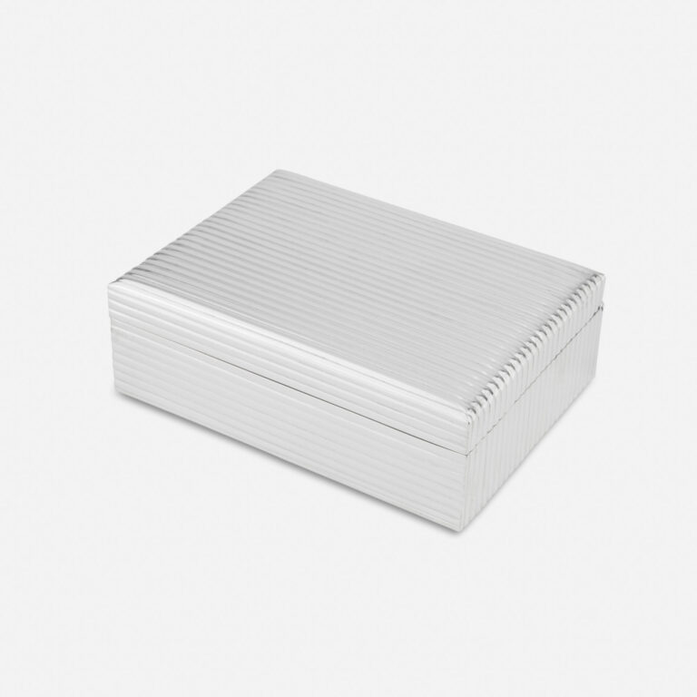 Caixa de prata com riscas da Leitão & Irmão