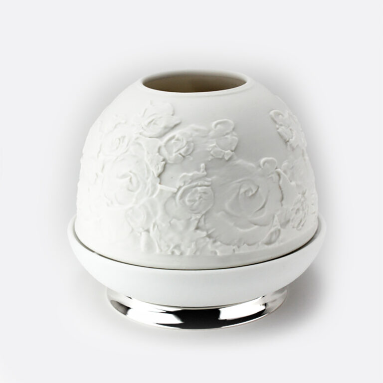 Porta velas em porcelana biscuit e prata motivo Rosas da Leitão & Irmão