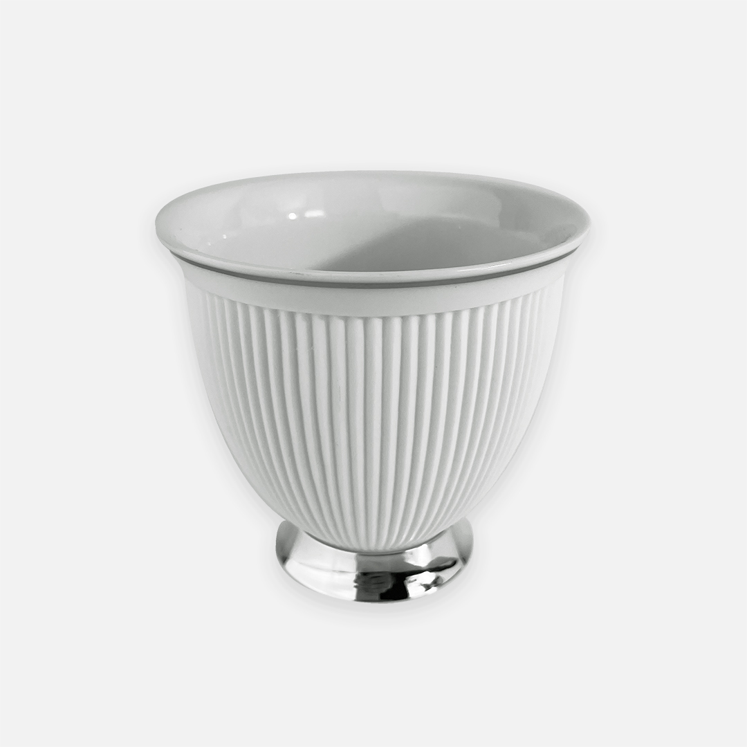 Copo para vela em porcelana Biscuit e prata da Leitão & Irmão