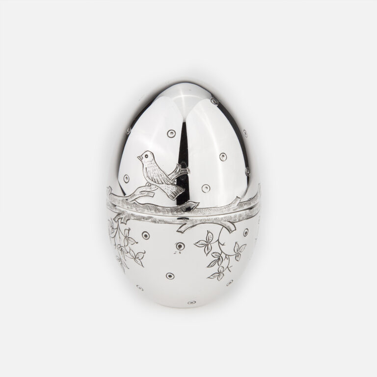 Ovo em prata com motivo cotovia da Leitão & Irmão