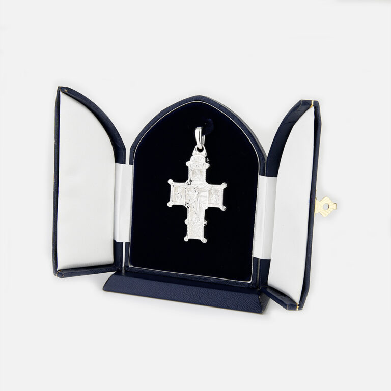 Cruz Bizantina em prata da Leitão & Irmão