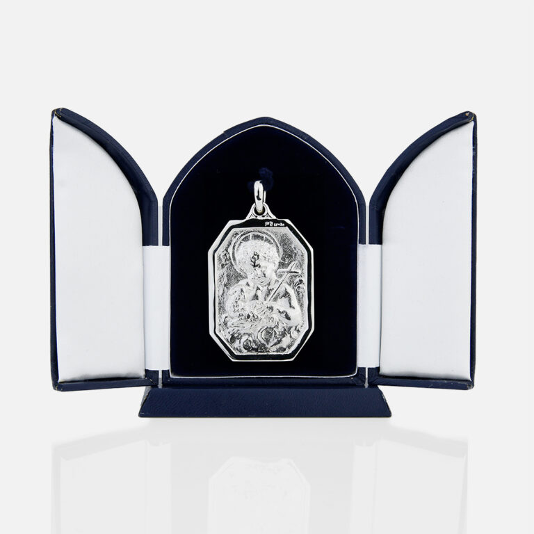 Medalha de berço Menino Jesus com Ovelha em prata da Leitão & Irmão