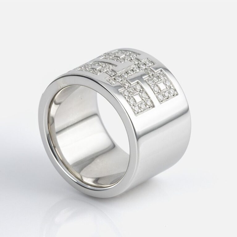 Anel dupla felicidade em prata e diamantes da coleção oriente da leitão & Irmão