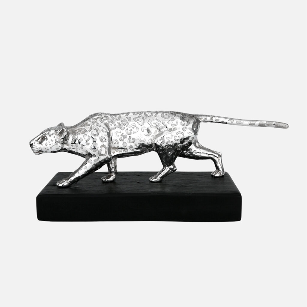 Onça de caça em prata da coleção excecionais da leitão & Irmão