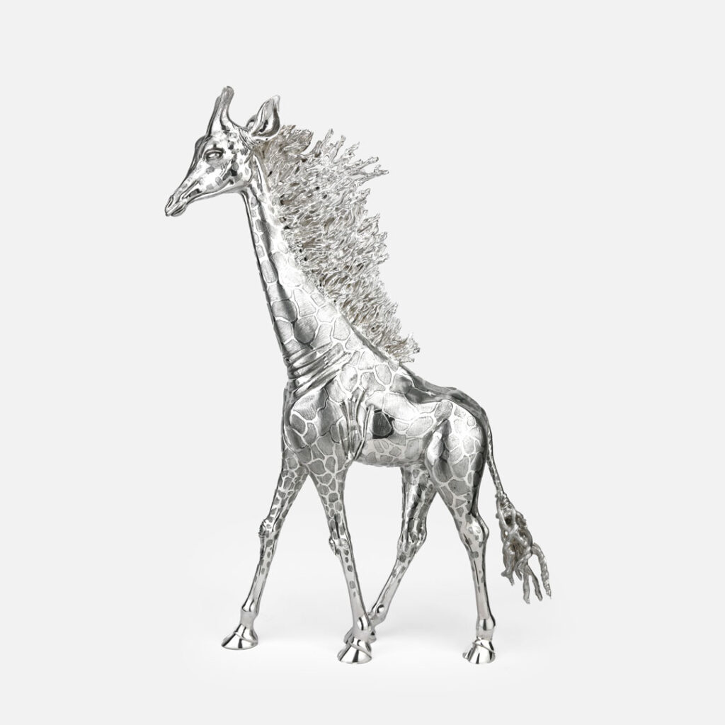 Girafa Dali em prata da coleção excecionais da Leitão & Irmão